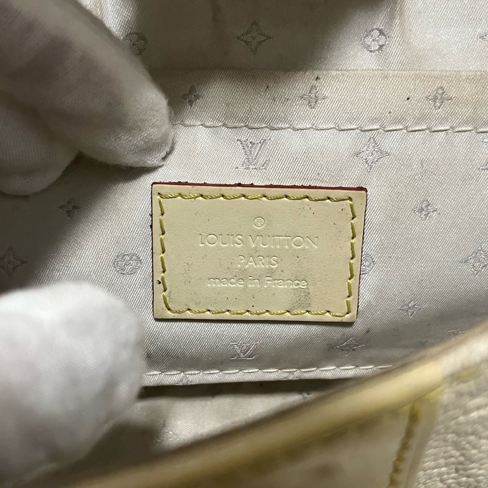 ๐ SOLD ๐ Authentic Louis Vuitton Suhali Le Precieux White bag - Picture 10 of 13